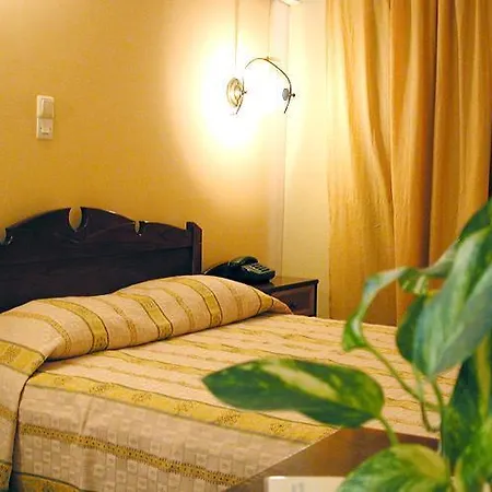 Portiani Hotel Adámas