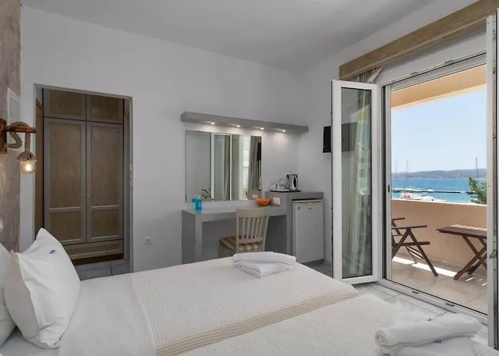 Portiani מלון אדאמאס