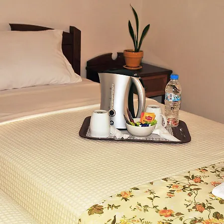 Hotel Portiani Adamantas (Milos)