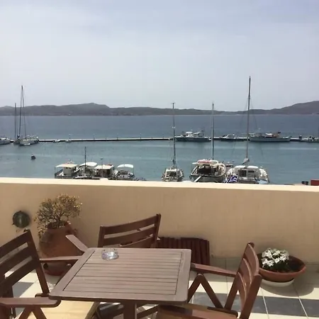 Portiani Adamantas (Milos)