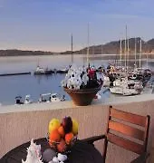 Hotel Portiani Adamantas (Milos)