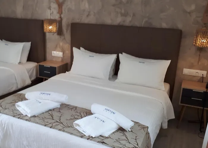 Hotel Portiani Adamantas (Milos)