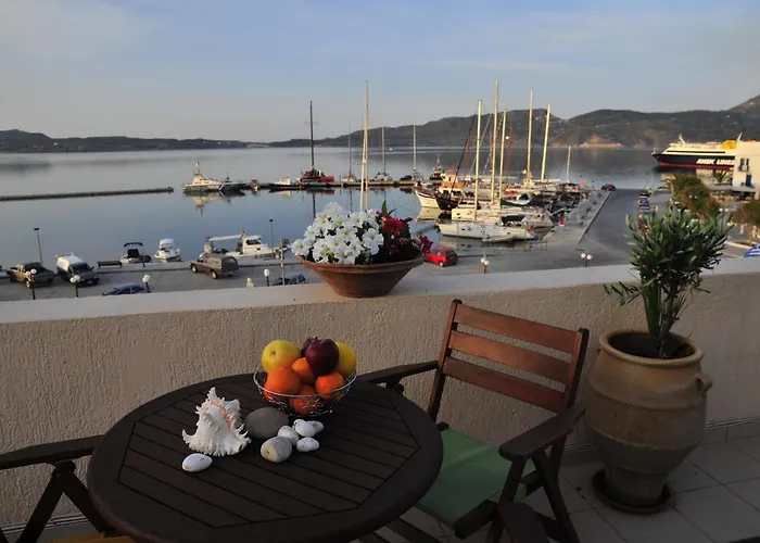 Hotel Portiani Adamantas (Milos)