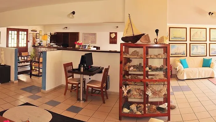 Portiani Adamantas (Milos)